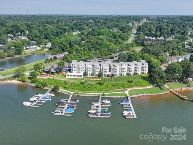 637 Williamson Road 105 sold home in Harbor Point Village, Mooresville, NC