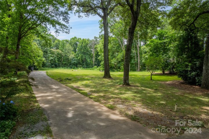 4510 Town And Country Drive sold home in Town And Country Estates, Charlotte, NC