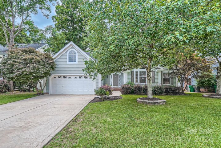 4611 Palladium Place sold home in Hayden Commons, Charlotte, NC
