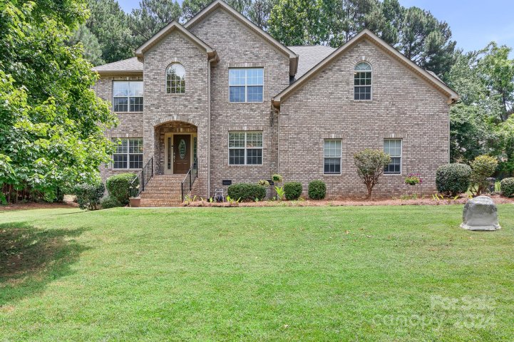134 Indian Trail sold home in Watertree Landing, Mooresville, NC