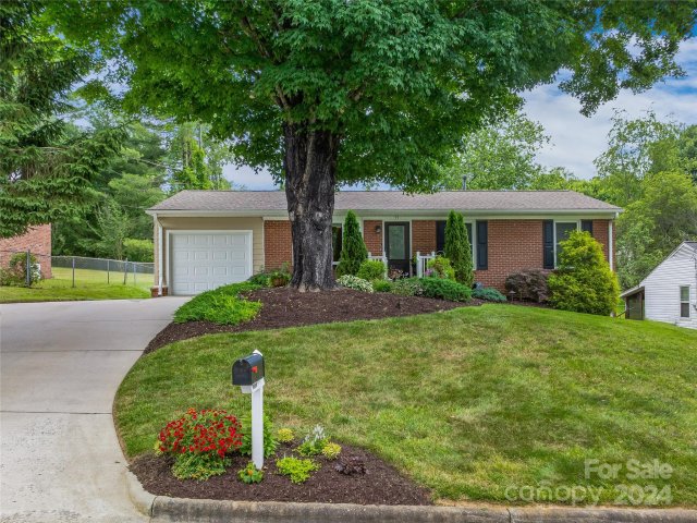 55 Starmount Drive sold home in Knollwood, Asheville, NC