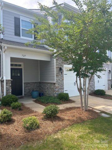 727 Little Bluestem Drive sold home in Ivy Ridge, Clover, SC