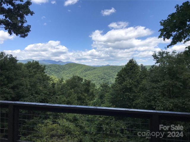 1585 High Rock Acres Road sold home in High Rock Acres, Black Mountain, NC