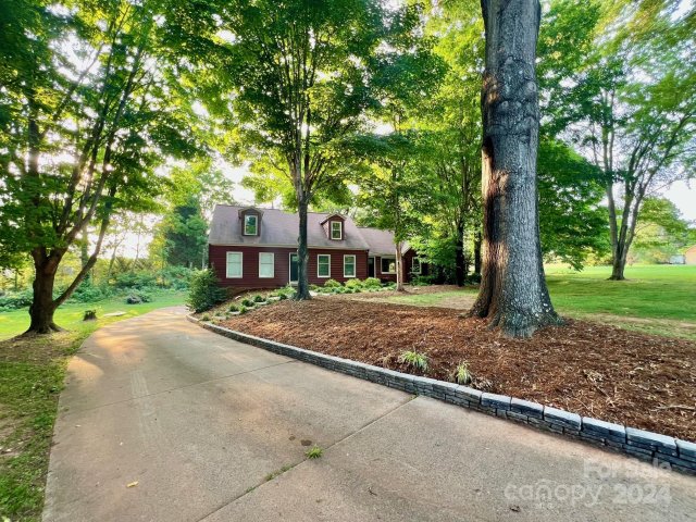 51 Colts Neck Lane sold home in River Ridge Run, Taylorsville, NC