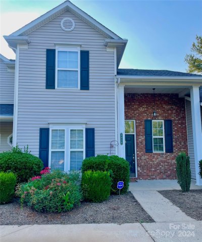 8850 Cinnabay Drive sold home in Towne Meadows, Charlotte, NC