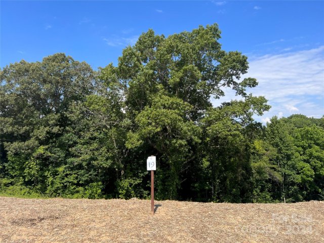 240 Westridge Farm Road 19 active home in Olivette, Asheville, NC