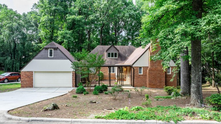 1178 18th Avenue sold home in Huntington Forest, Hickory, NC