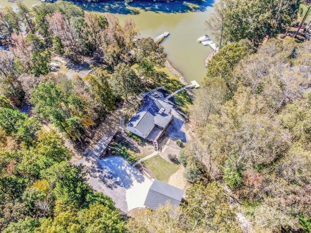 124 La Agua Lane sold home in Crescent Land and Timber, Troutman, NC