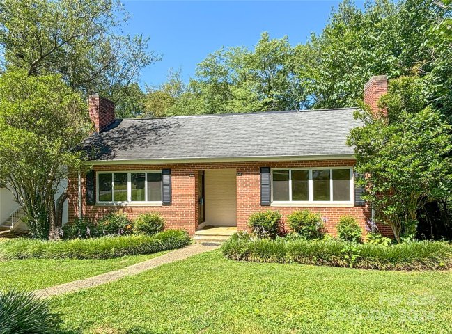841 North Center Street sold home in Combford Park, Hickory, NC