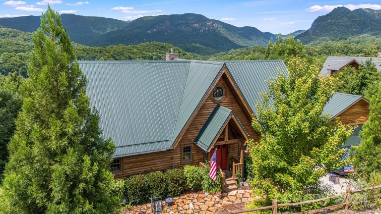 202 Deer Trail sold home in Lake Lure Village Resort, Lake Lure, NC