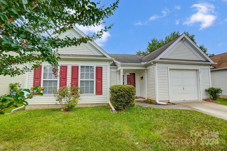 7520 Double Springs Court sold home in Silverstone, Charlotte, NC