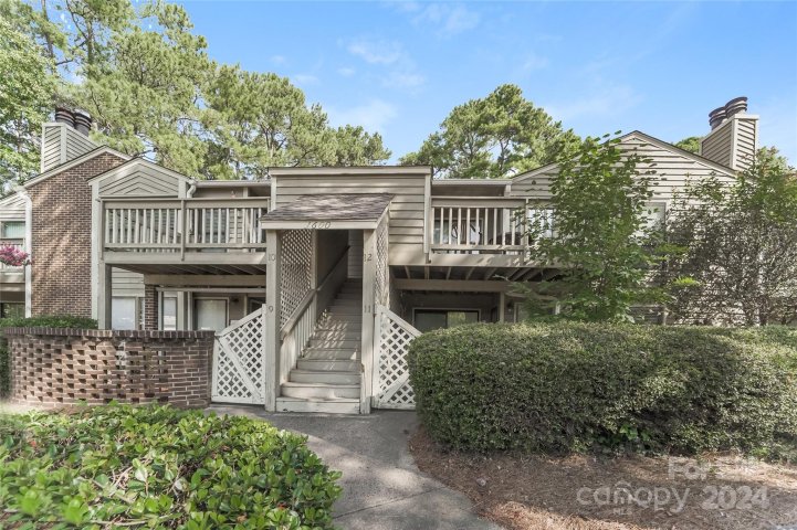 1600 Sharon Road 11 sold home in Sharon Place, Charlotte, NC