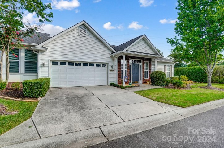 9209 Duckhorn Drive sold home in Southbrook, Charlotte, NC