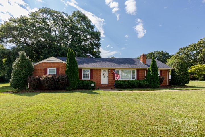 300 Stowe Road sold home in Amity Acres, Belmont, NC