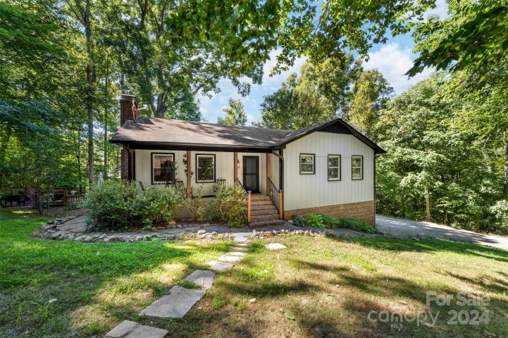 140 Alfara Lane sold home in Shady Cove, Troutman, NC