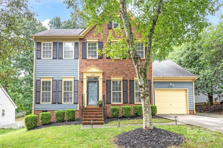 9005 Clifton Meadow Drive sold home in Callaway Plantation, Matthews, NC