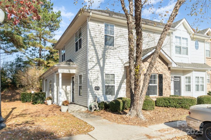 12229 Savannah Garden Drive sold home in Savannah Townhomes, Charlotte, NC
