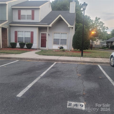 3841 Mosscroft Lane sold home in Heathrow on Harris, Charlotte, NC