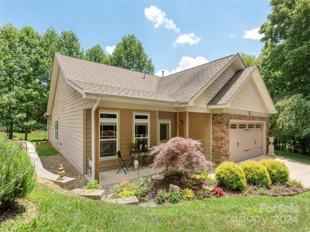 22 Jennlynn Drive sold home in Ledbridge Vista, Arden, NC