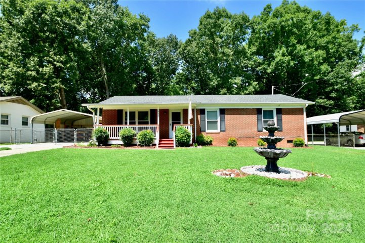 2453 Lyon Street sold home in Fleetwood Acres, Gastonia, NC