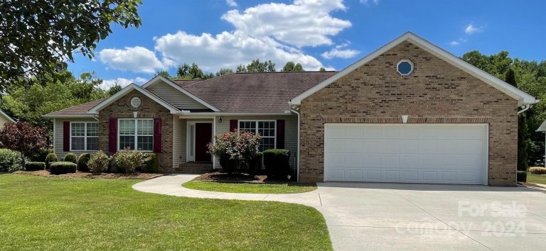 500 Willowbrook Drive sold home in Woodland Acres, Morganton, NC