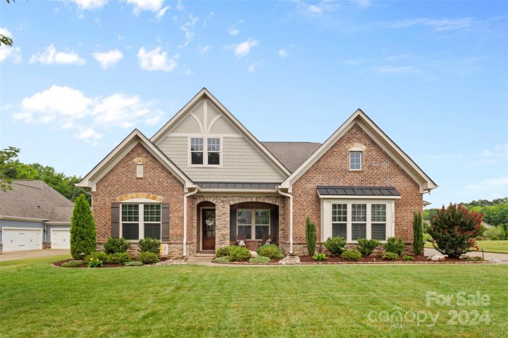 1212 Colonel Light Drive sold home in Adelaide Estates, Wesley Chapel, NC