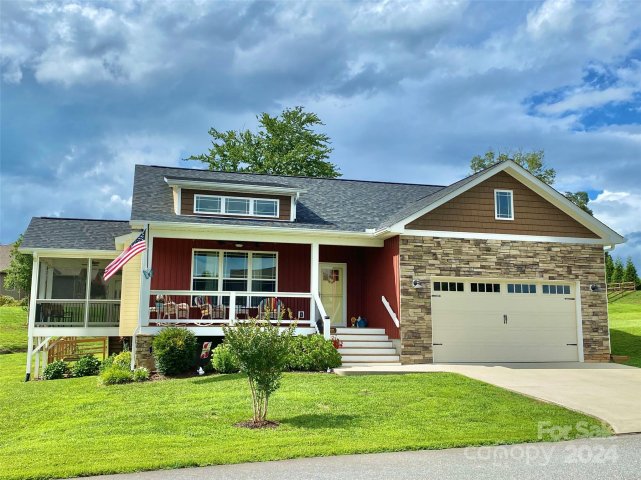 362 River Breeze Lane sold home in Waters Edge, Etowah, NC