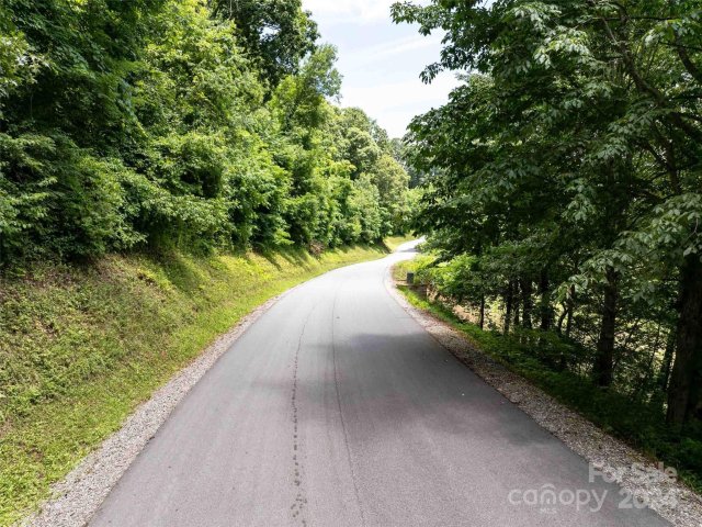 39 Sleepy Hollow Drive active home in Avalon, Waynesville, NC