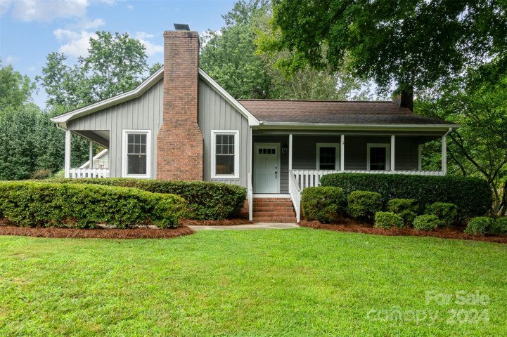6530 Woodshed Circle sold home in Country Roads, Charlotte, NC
