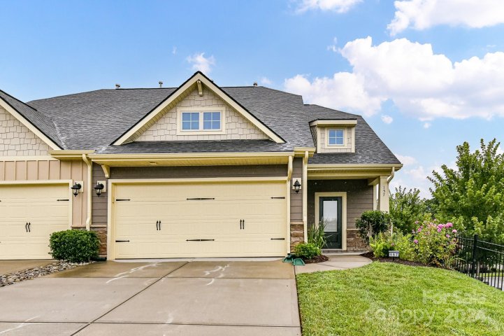 157 Martingale Avenue sold home in Johnson Manor, Mooresville, NC