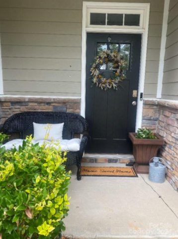 715 Little Bluestem Drive sold home in The Village At Ivy Ridge, Lake Wylie, SC