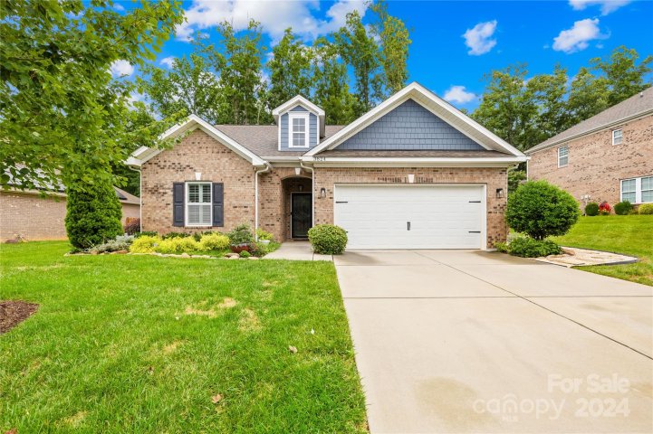3824 Martele Drive sold home in Ravencroft, Mint Hill, NC