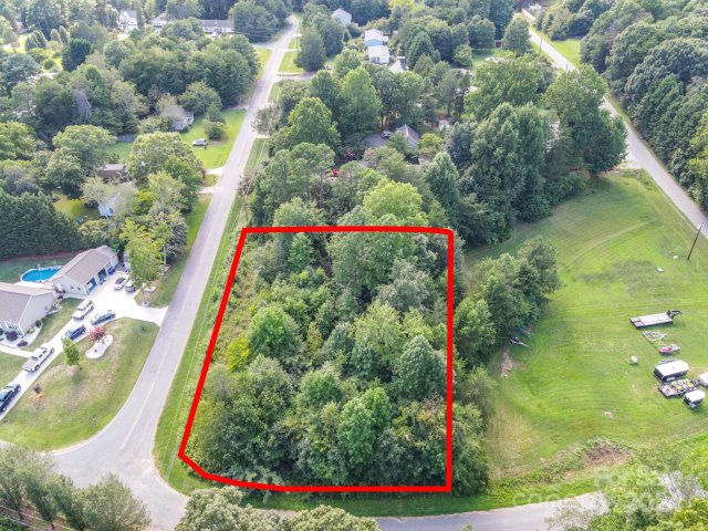 1 Regency Road sold home in Regency Lake Village, Mooresville, NC