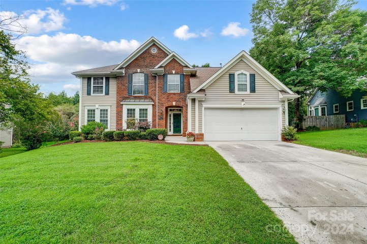 7219 Hunters Spring Drive sold home in Brownes Ferry, Charlotte, NC