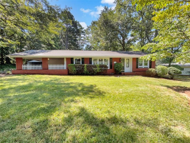 1846 Westbrook Circle sold home in Wesley Park, Gastonia, NC