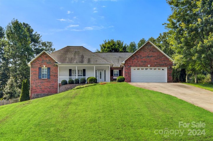 3583 Hunters Path Drive sold home in Doe Run, Granite Falls, NC