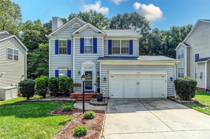 11916 Little Stoney Court sold home in Robyns Glen, Charlotte, NC
