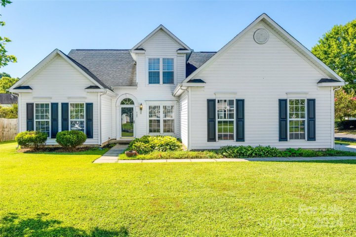 117 Barrington Drive sold home in Dutchmans Meadow, Mount Holly, NC
