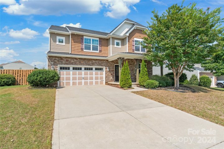 152 Chertsey Drive sold home in Wellesley, Mooresville, NC