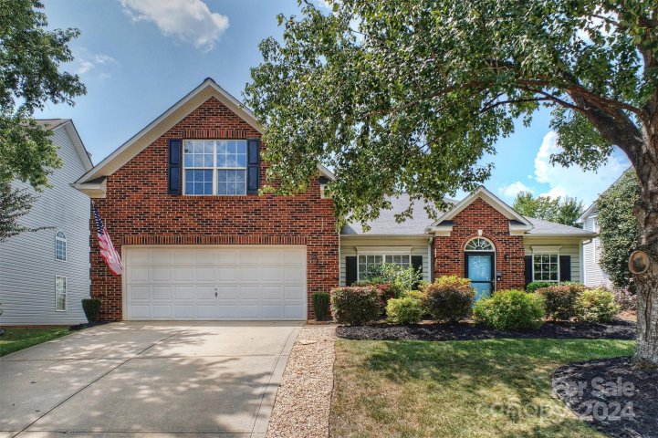 9600 Autumn Applause Drive sold home in Blakeney Heath - Fieldstone, Charlotte, NC