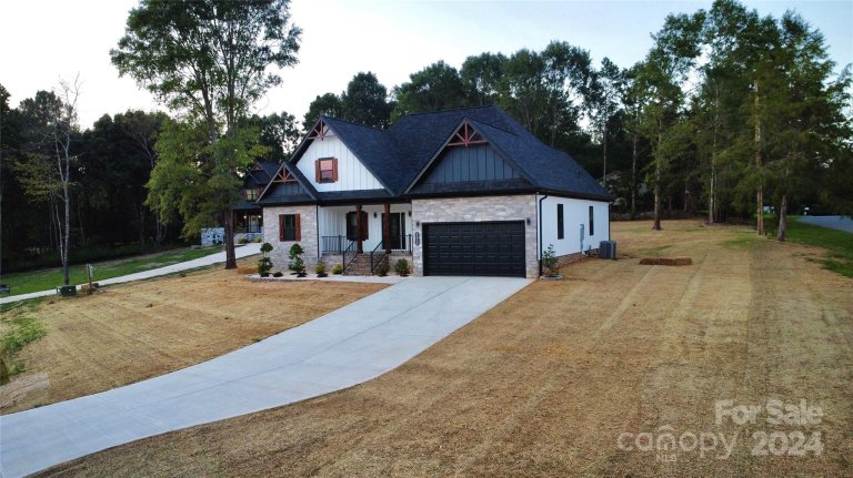 171 Harbor Point Drive sold home in Harbor Point, Cherryville, NC