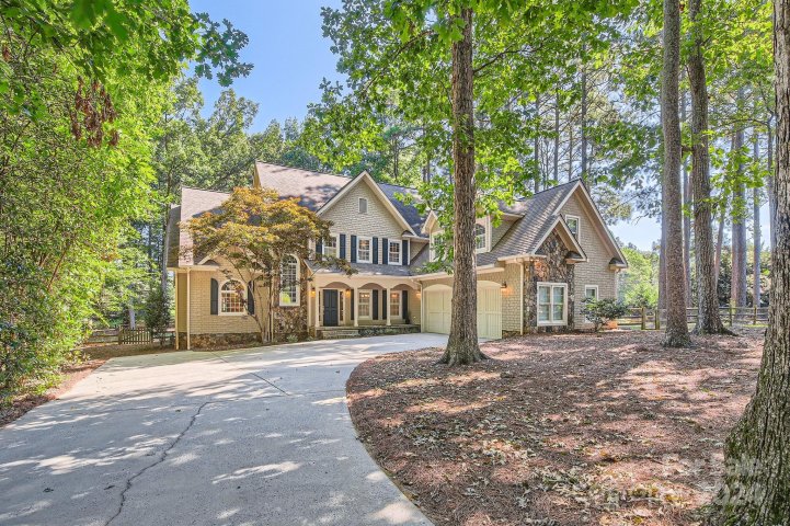 132 High Sail Court sold home in North Shore, Mooresville, NC