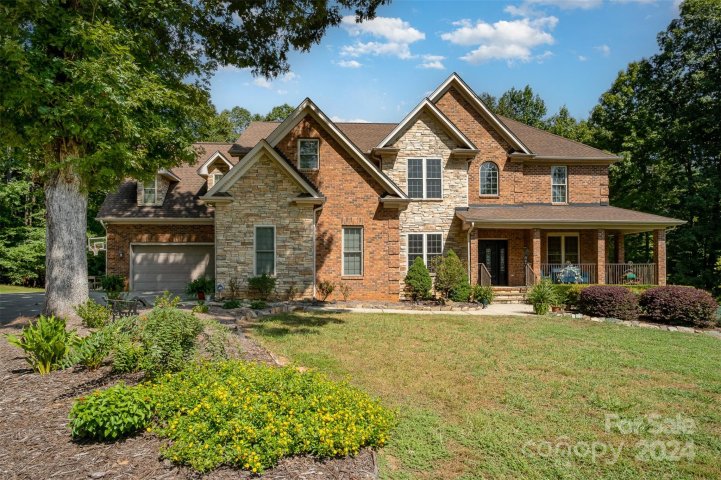 4055 Dakeita Circle sold home in Vanderburg Estates, Concord, NC
