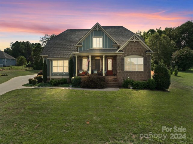 414 Yorkfield Drive sold home in Johnsfield, Shelby, NC