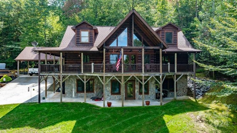 685 Wildflower Way sold home in The Views at Woodland Hills, Marion, NC