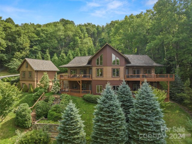 1168 Presidential Drive sold home in Crestview Pointe, Waynesville, NC