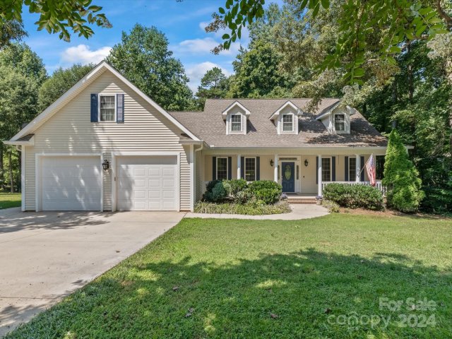 3567 Lake Bluff Drive sold home in The Retreat, Sherrills Ford, NC