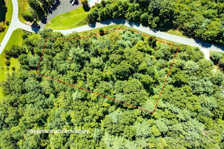 108 Morning Air Lane sold home in Old Orchard, Hendersonville, NC