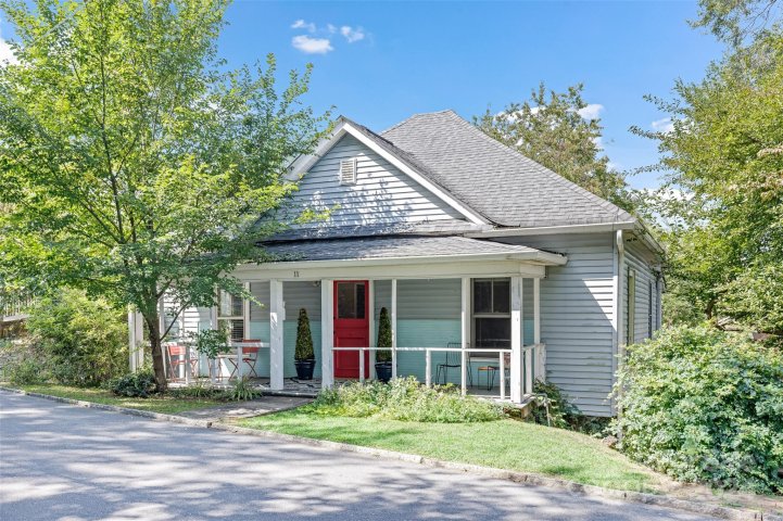 11 Park Avenue sold home in Chicken Hill, Asheville, NC