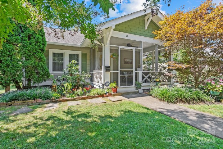 138 Murdock Avenue sold home in Annandale, Asheville, NC